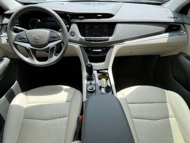 2021 Cadillac XT5 Premium Luxury
