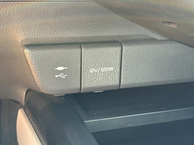 2019 Toyota Camry Hybrid LE