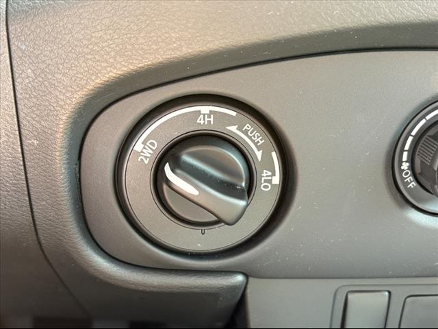 2024 Nissan Frontier S