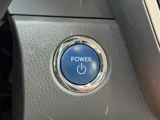 2019 Toyota Camry Hybrid LE