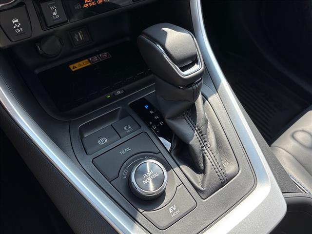 2025 Toyota RAV4 Hybrid XSE