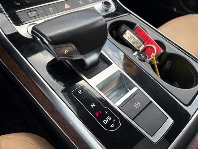 2019 Audi Q8 quattro Premium Plus 55 TFSI