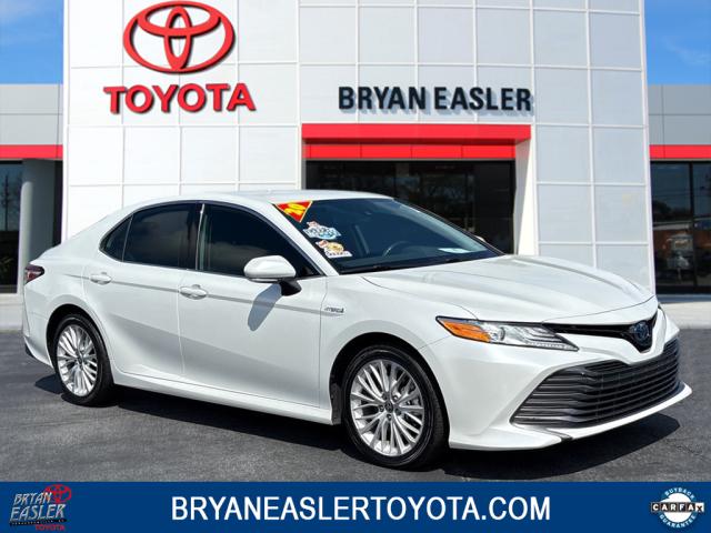 2020 Toyota Camry Hybrid XLE