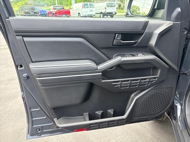 2025 Toyota Tacoma SR