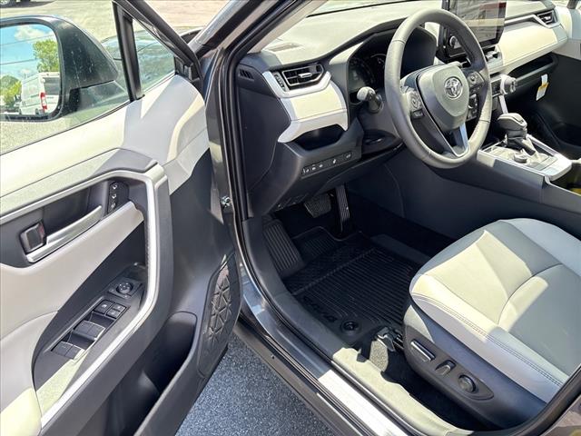 2025 Toyota RAV4 Hybrid XLE Premium
