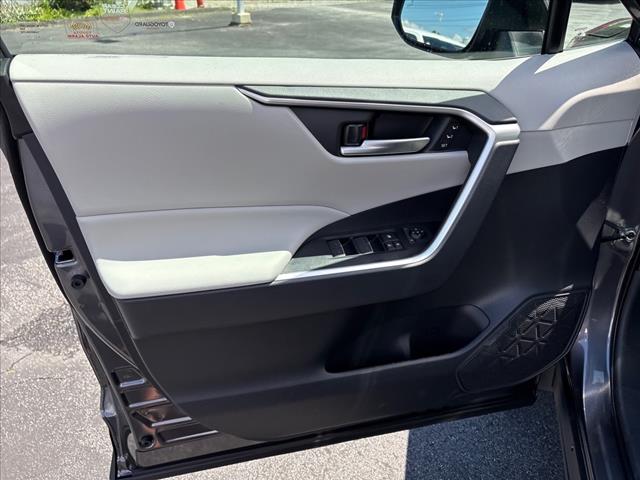 2025 Toyota RAV4 Hybrid XLE Premium