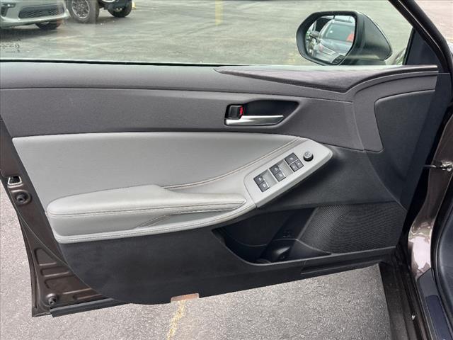 2020 Toyota Avalon Hybrid XSE