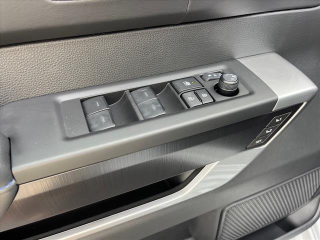2025 Toyota Tundra Platinum HV