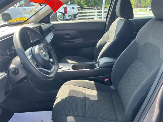 2025 Nissan Kicks S