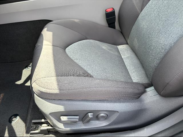 2019 Toyota Camry Hybrid LE