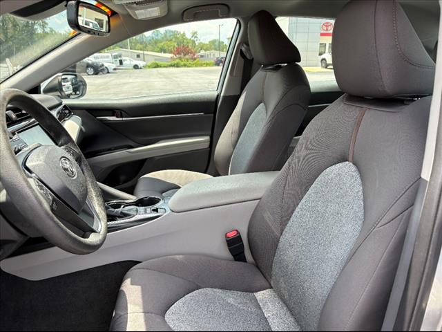 2019 Toyota Camry Hybrid LE