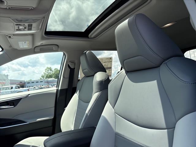 2025 Toyota RAV4 Hybrid XLE Premium