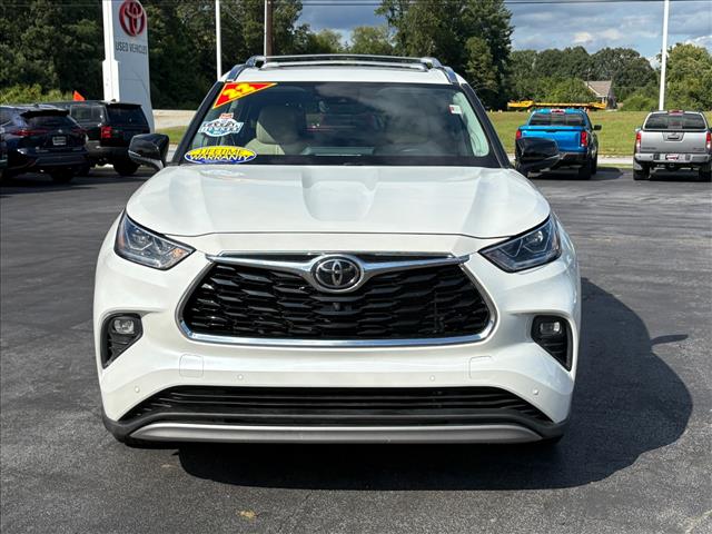 2022 Toyota Highlander Platinum