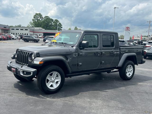 2023 Jeep Gladiator Sport