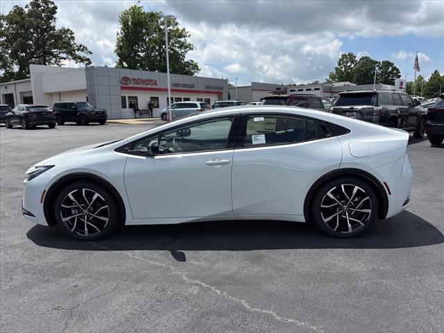 2025 Toyota Prius Plug-in Hybrid 