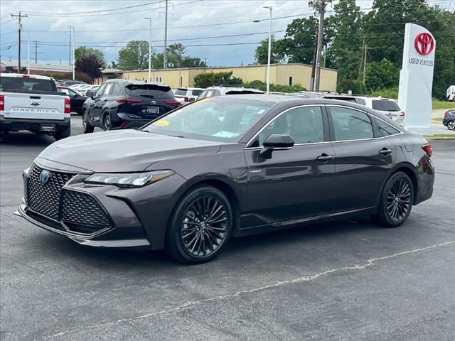 2020 Toyota Avalon Hybrid XSE