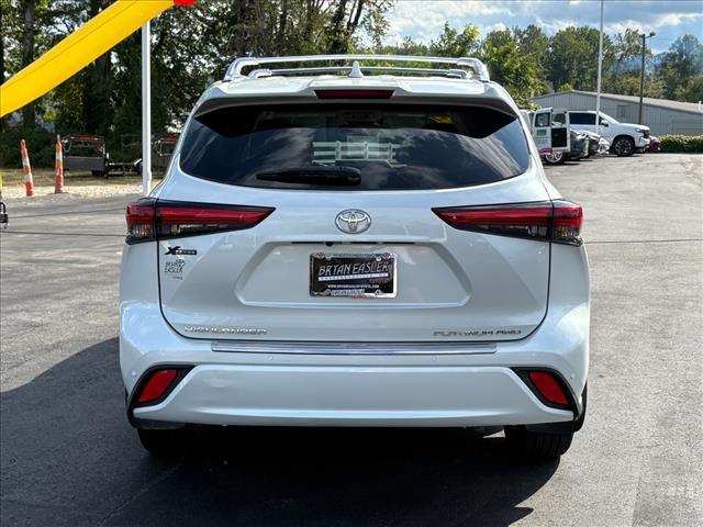 2022 Toyota Highlander Platinum