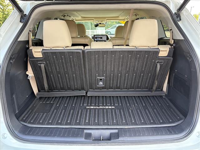 2022 Toyota Highlander Platinum