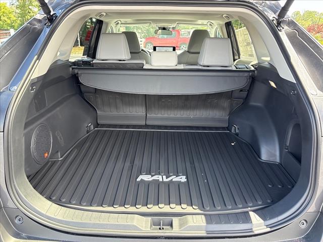 2025 Toyota RAV4 Hybrid XLE Premium