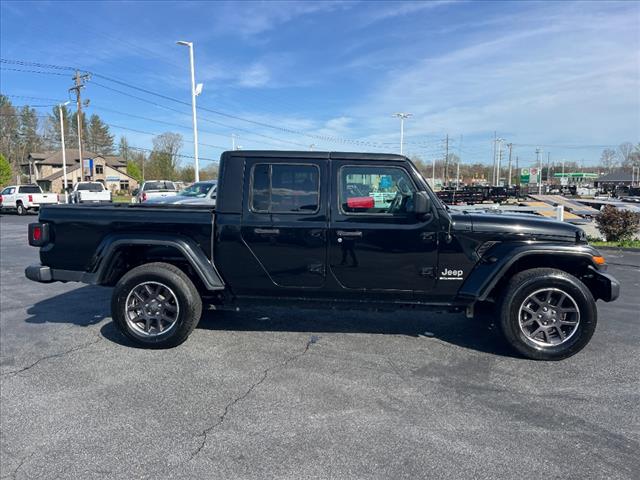 2023 Jeep Gladiator Overland