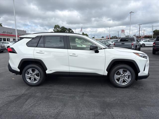 2025 Toyota RAV4 Hybrid LE