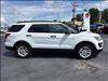 2017 Ford Explorer Base - thumbnail 2