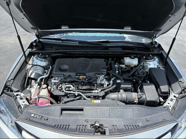 2019 Toyota Camry Hybrid LE