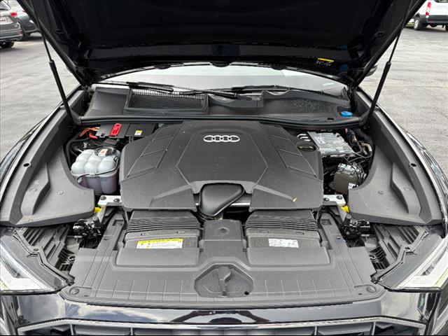 2019 Audi Q8 quattro Premium Plus 55 TFSI