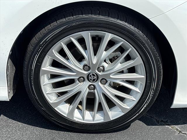 2020 Toyota Camry Hybrid XLE