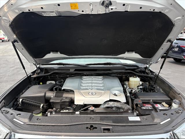 2020 Toyota Land Cruiser Base