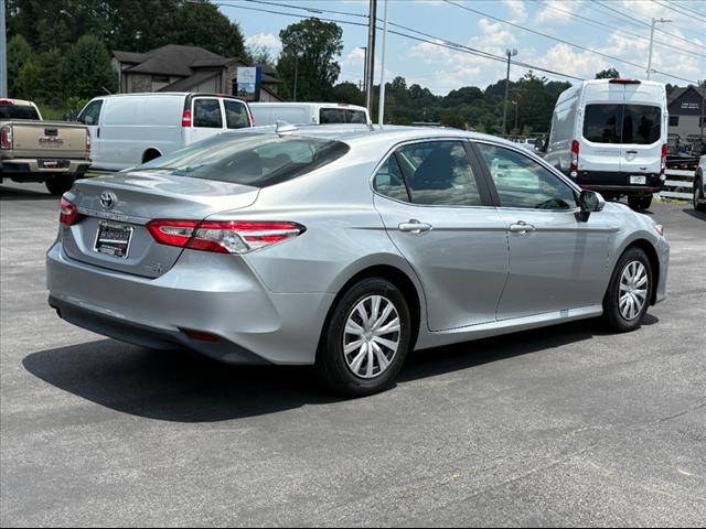 2019 Toyota Camry Hybrid LE