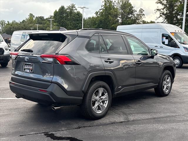 2022 Toyota RAV4 Hybrid XLE