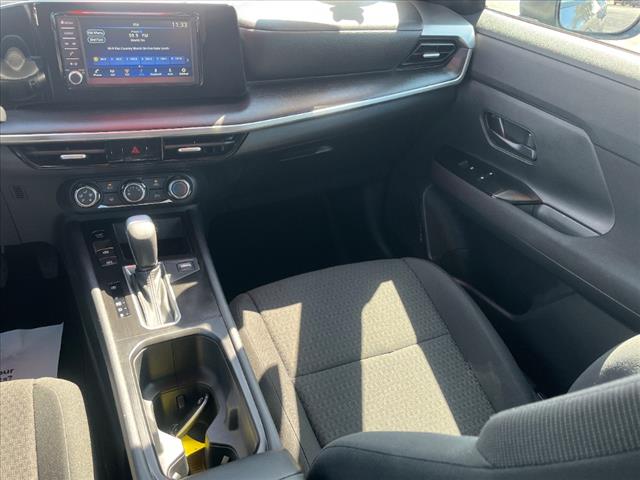2025 Nissan Kicks S