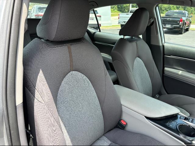 2019 Toyota Camry Hybrid LE