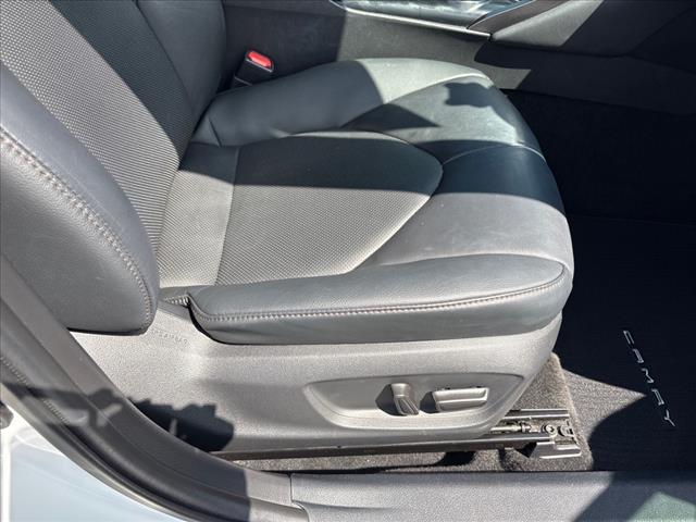 2020 Toyota Camry Hybrid XLE