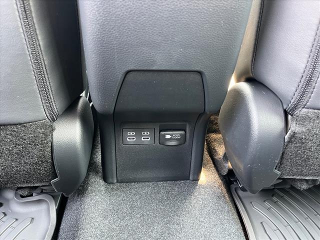 2025 Toyota Prius Plug-in Hybrid XSE