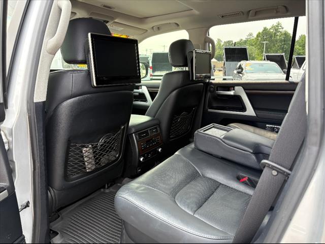 2020 Toyota Land Cruiser Base