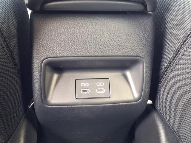 2025 Toyota Corolla Hatchback SE