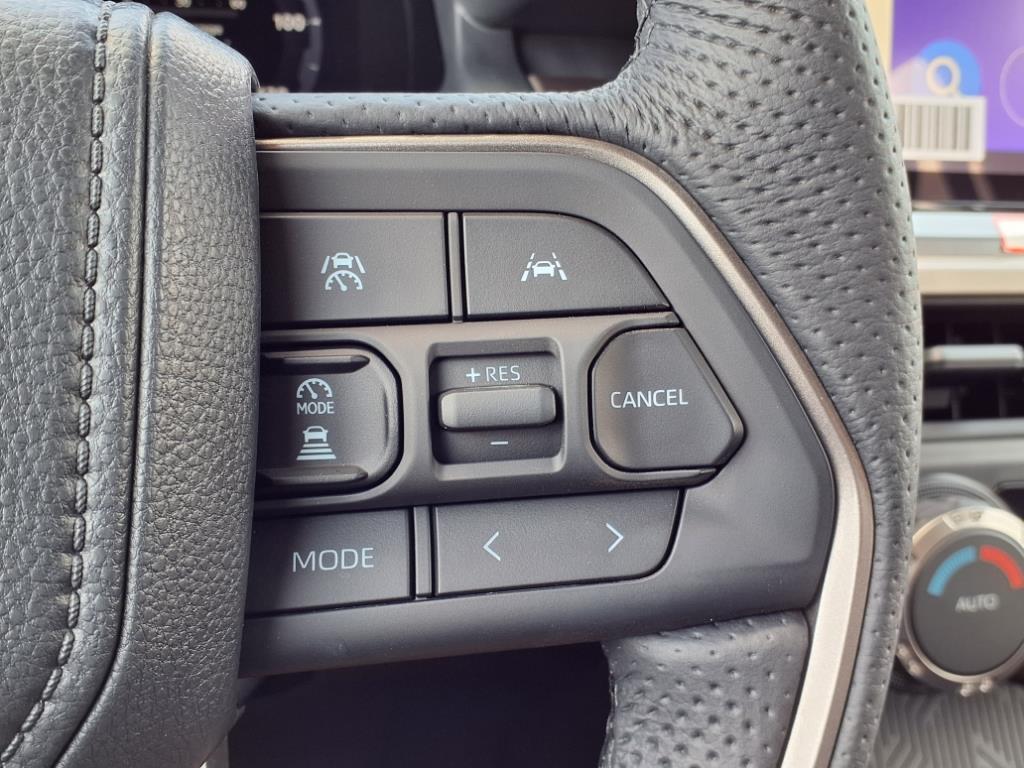 2025 Toyota Tacoma TRD Off-Road Double Cab photo 13