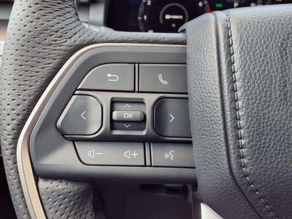 2025 Toyota Tacoma TRD Off-Road Double Cab photo 14