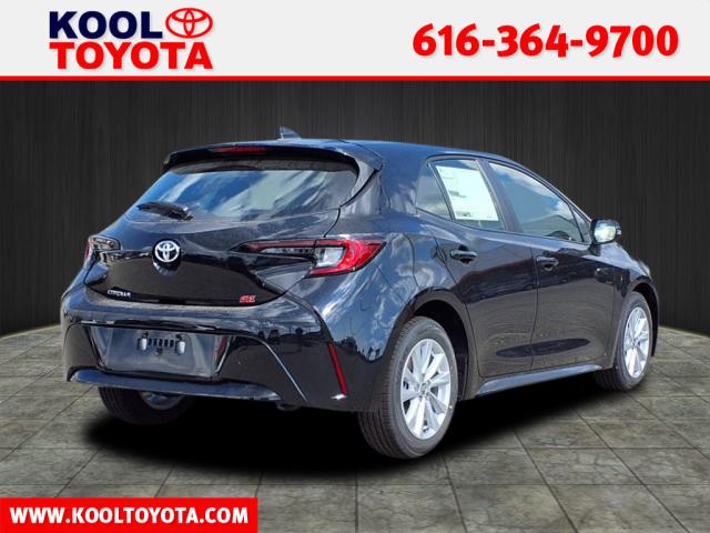 2025 Toyota Corolla Hatchback SE