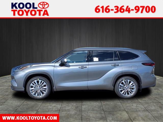 2025 Toyota Highlander Platinum