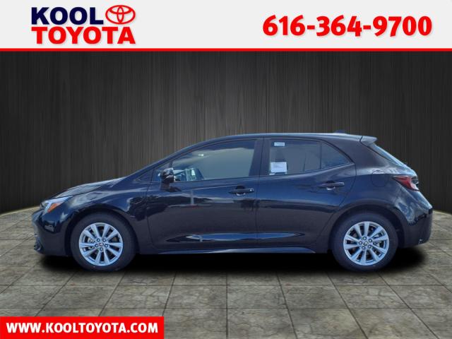 2025 Toyota Corolla Hatchback SE