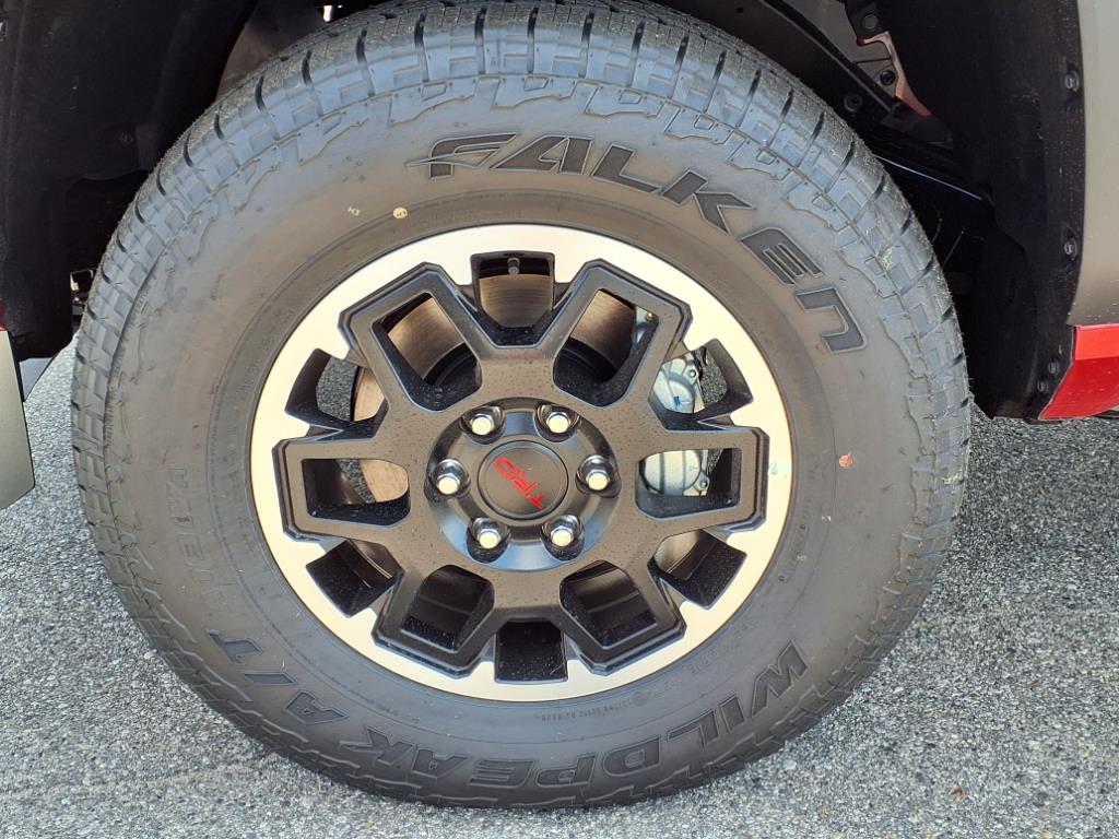 2025 Toyota Tacoma TRD Off-Road Double Cab photo 4