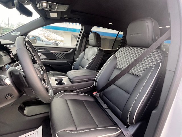 2025 GMC Acadia Denali