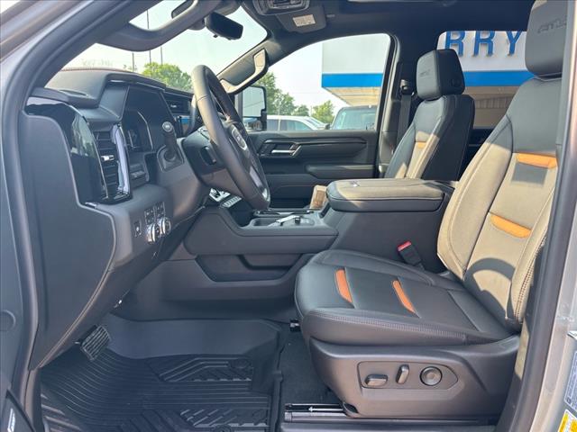 2025 GMC Sierra 2500HD AT4