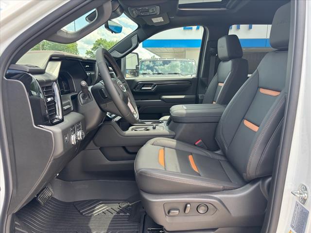 2025 GMC Sierra 2500HD AT4