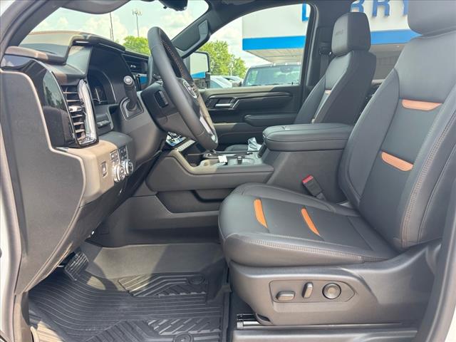 2025 GMC Sierra 2500HD AT4