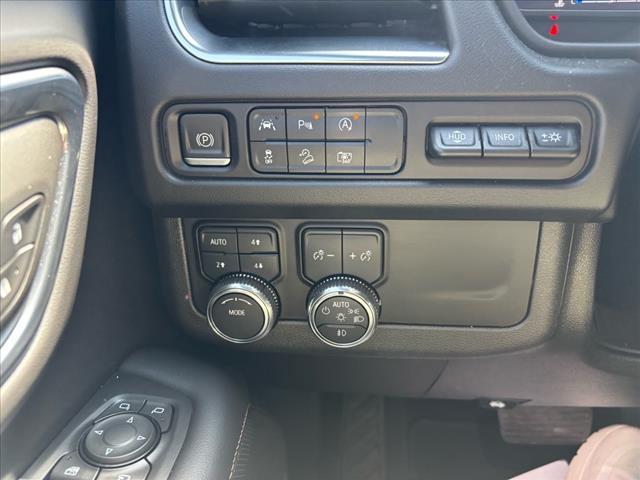 2024 GMC Yukon XL AT4