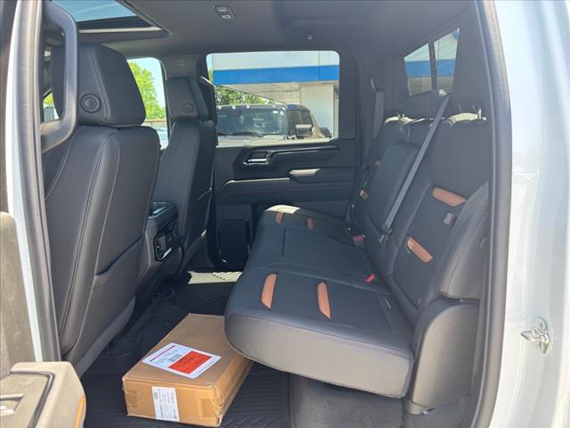 2025 GMC Sierra 2500HD AT4